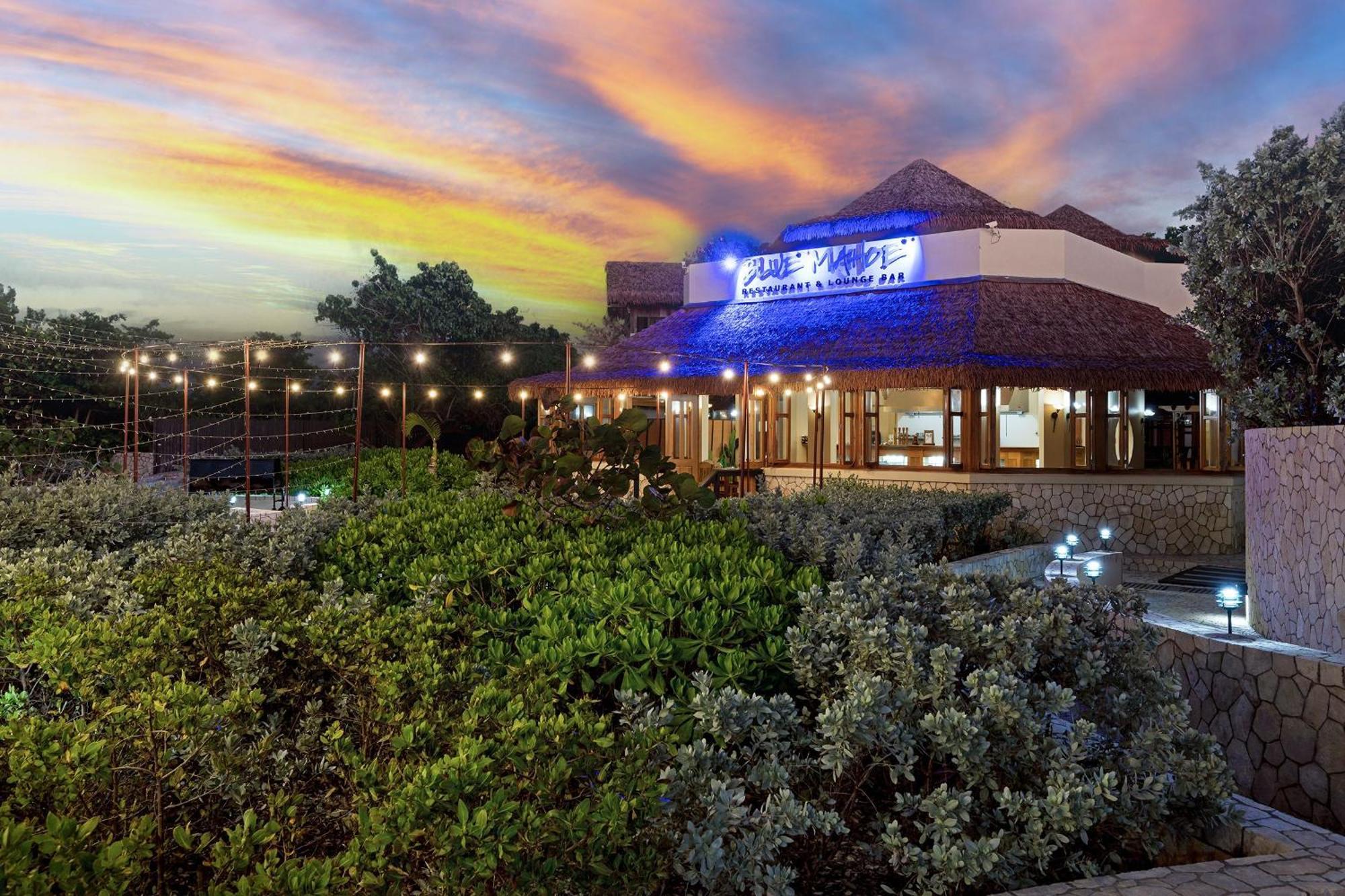 Ocean Cliff Hotel Negril Limited - Adults Only ภายนอก รูปภาพ