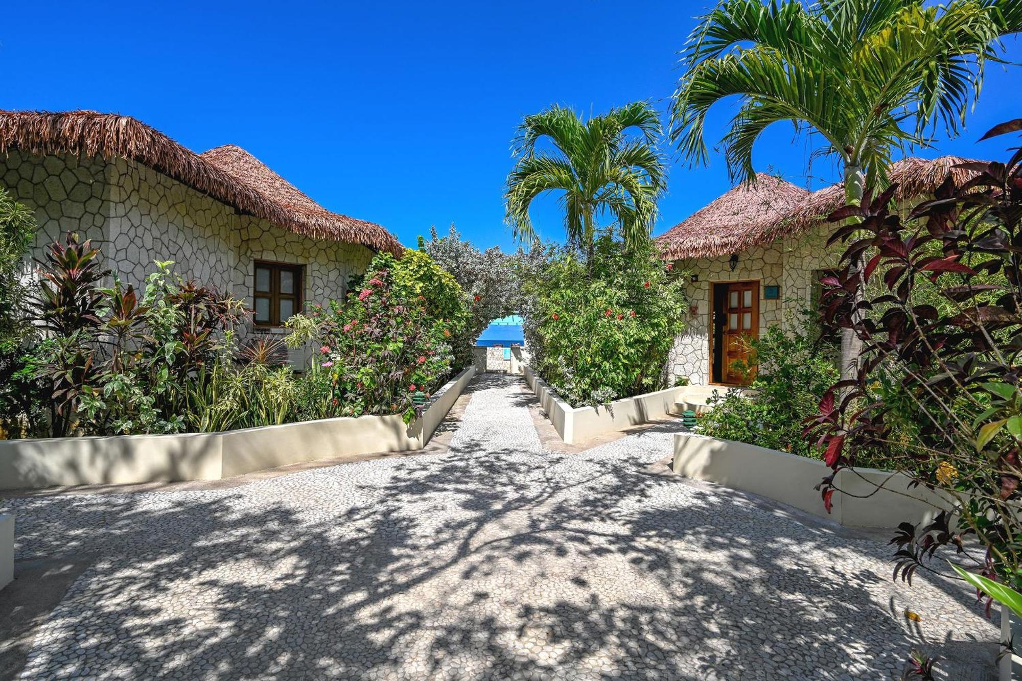 Ocean Cliff Hotel Negril Limited - Adults Only ภายนอก รูปภาพ