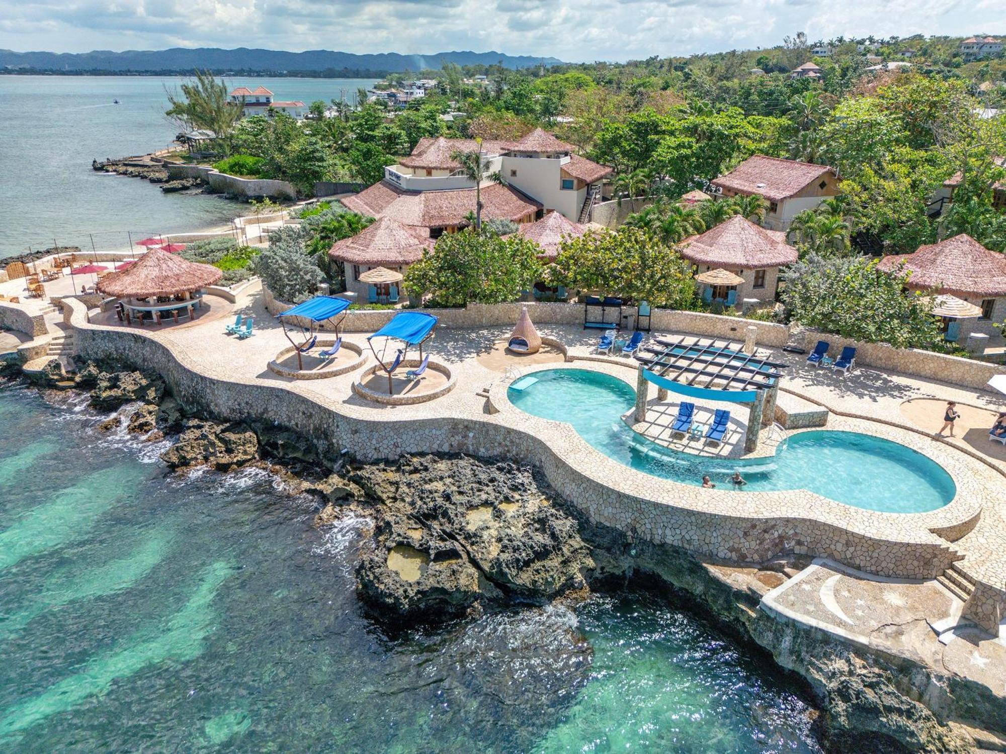Ocean Cliff Hotel Negril Limited - Adults Only ภายนอก รูปภาพ