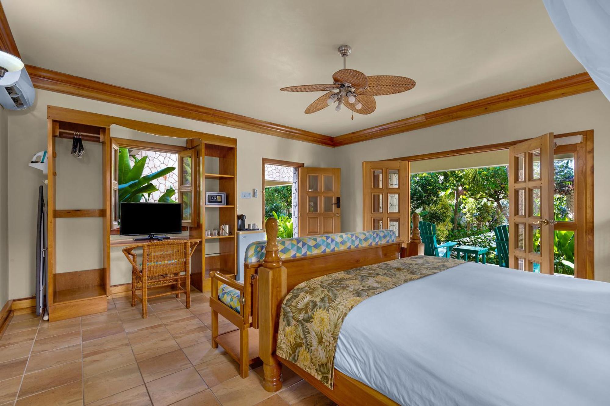Ocean Cliff Hotel Negril Limited - Adults Only ภายนอก รูปภาพ